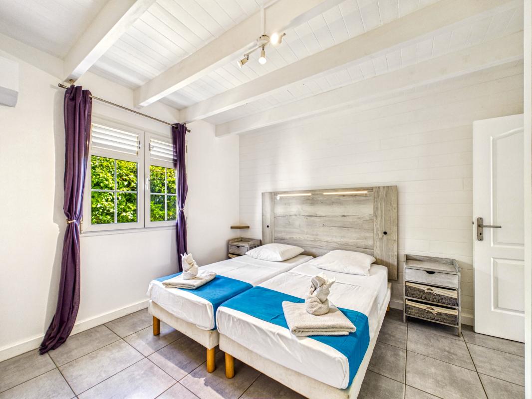 22.Location villa 8 personnes avec piscine et prxomité plage des Raisins Clairs